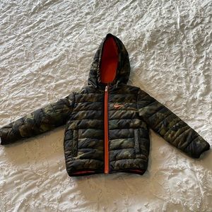 Toddler Nike puffer coat-size 3T